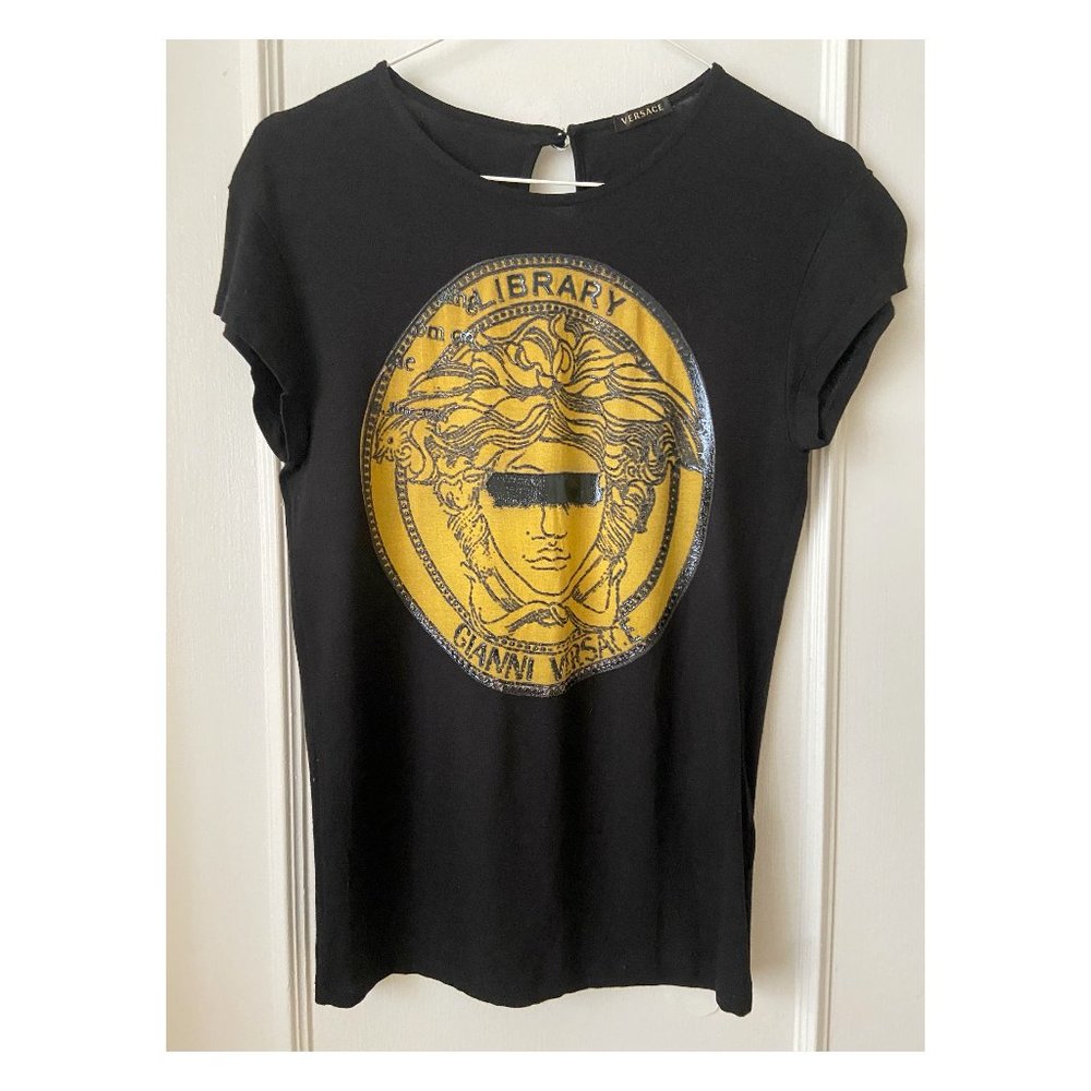 Versace Medusa logo tshirt